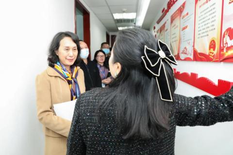 罗湖区人大常委副主任谭会茹一行莅临征途国际调研