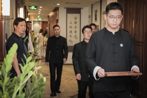 罗湖区委统战部副部长、工商联党组书记叶志伟一行到征途国际调研