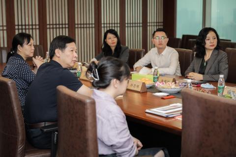 罗湖区委统战部副部长、工商联党组书记叶志伟一行到征途国际调研