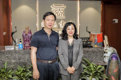 罗湖区委统战部副部长、工商联党组书记叶志伟一行到征途国际调研